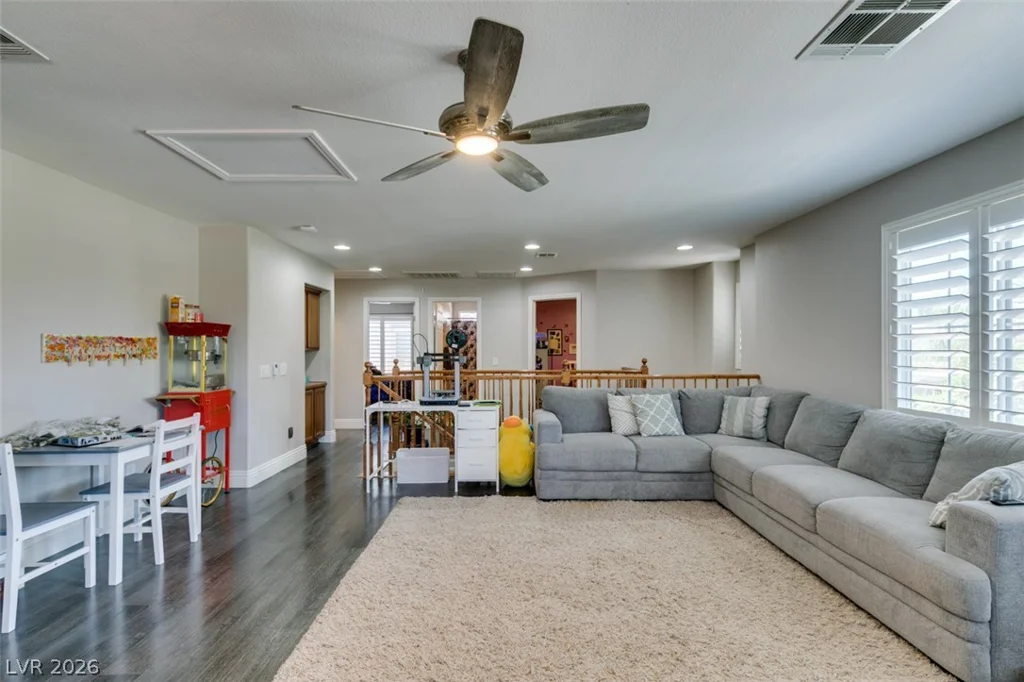 9856 Serona Heights, Las Vegas, NV 89178