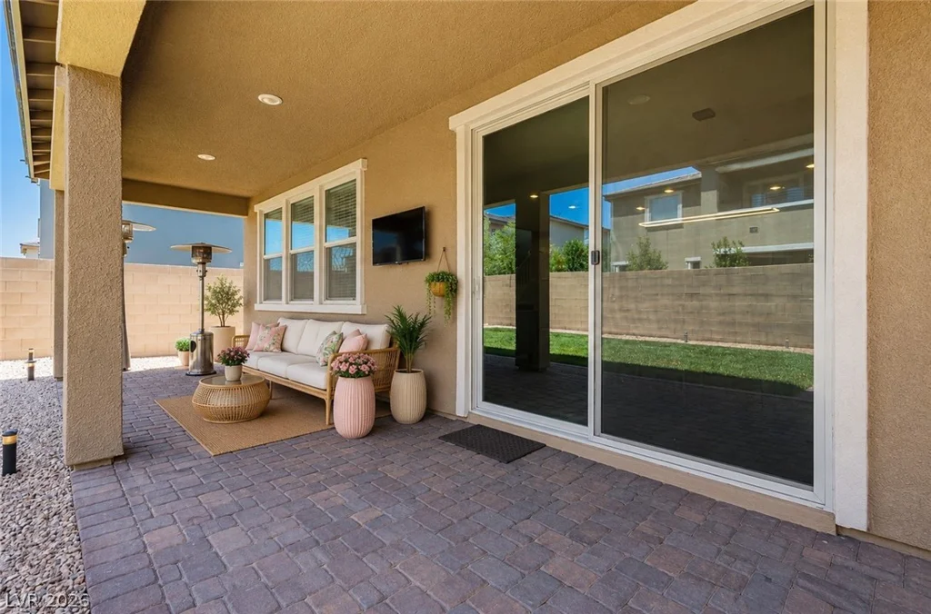882 Cherry Glen, Las Vegas, NV 89138