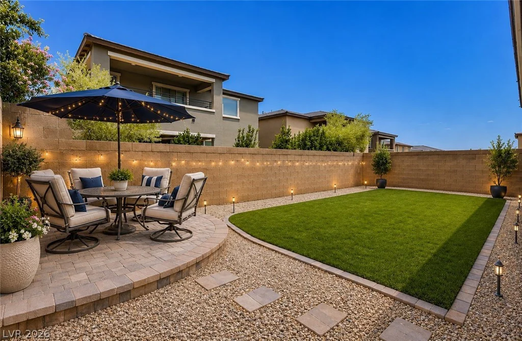 882 Cherry Glen, Las Vegas, NV 89138