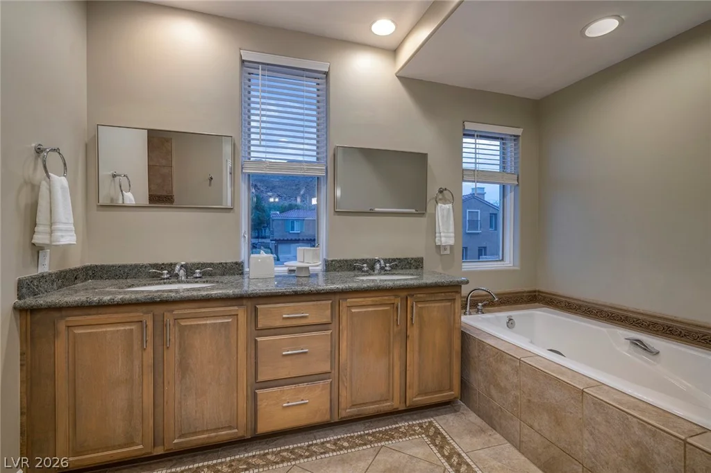 38 Strada Principale, Henderson, NV 89011