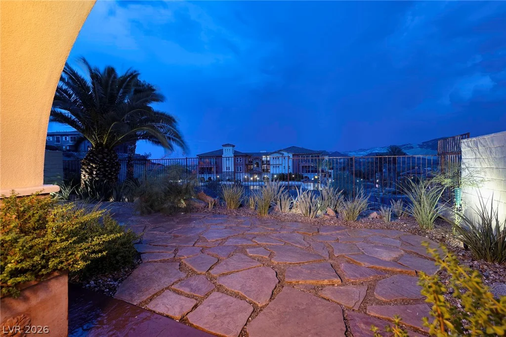 38 Strada Principale, Henderson, NV 89011