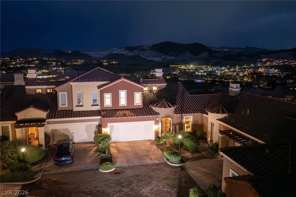 38 Strada Principale, Henderson, NV 89011
