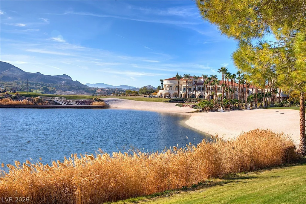 38 Strada Principale, Henderson, NV 89011