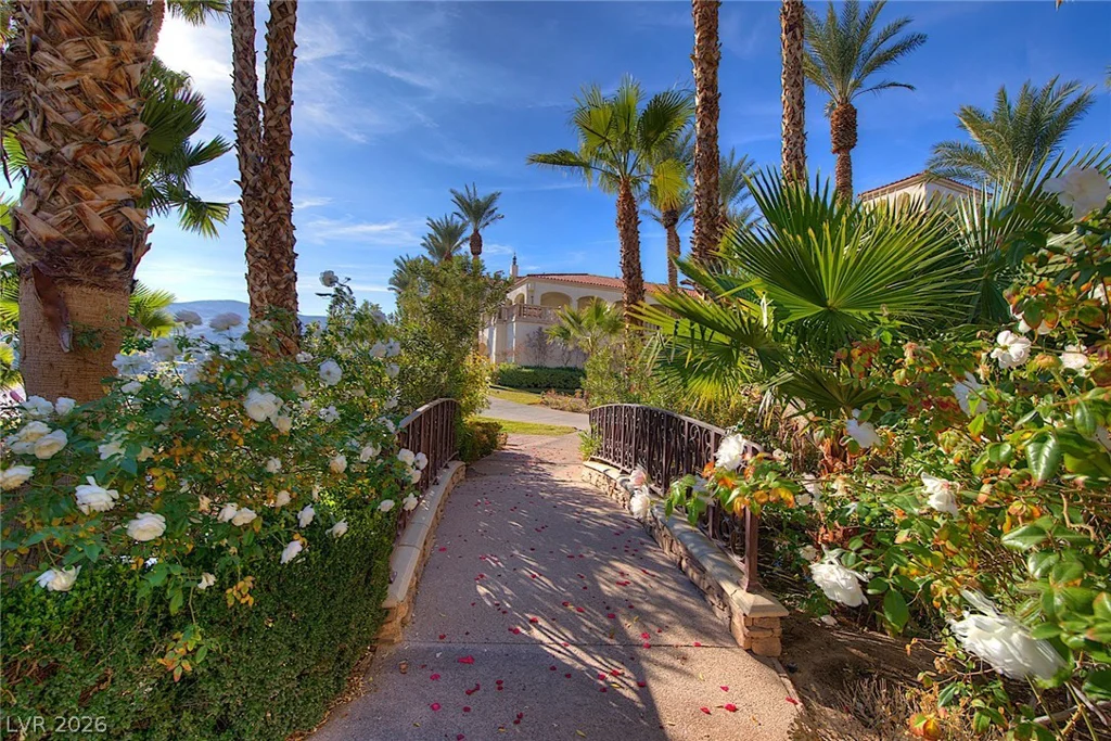 38 Strada Principale, Henderson, NV 89011