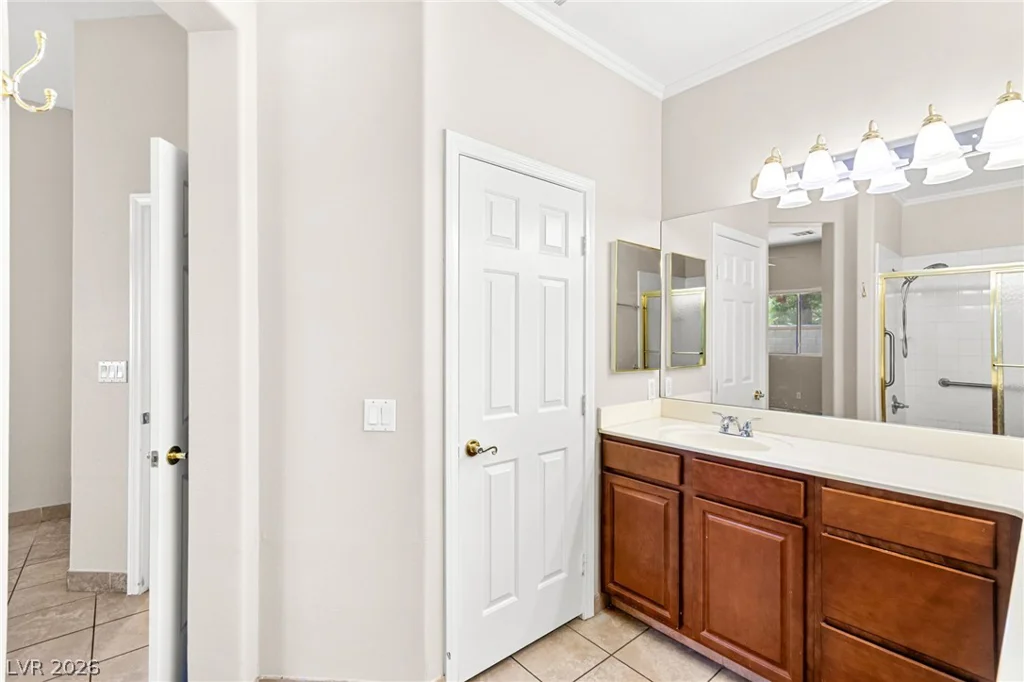 1704 Franklin Chase, Henderson, NV 89012