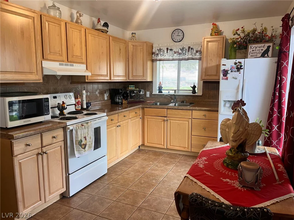 12 Reno, Ely, NV 89301