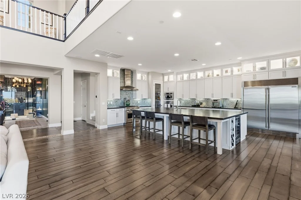 8 Olympia Chase, Las Vegas, NV 89141