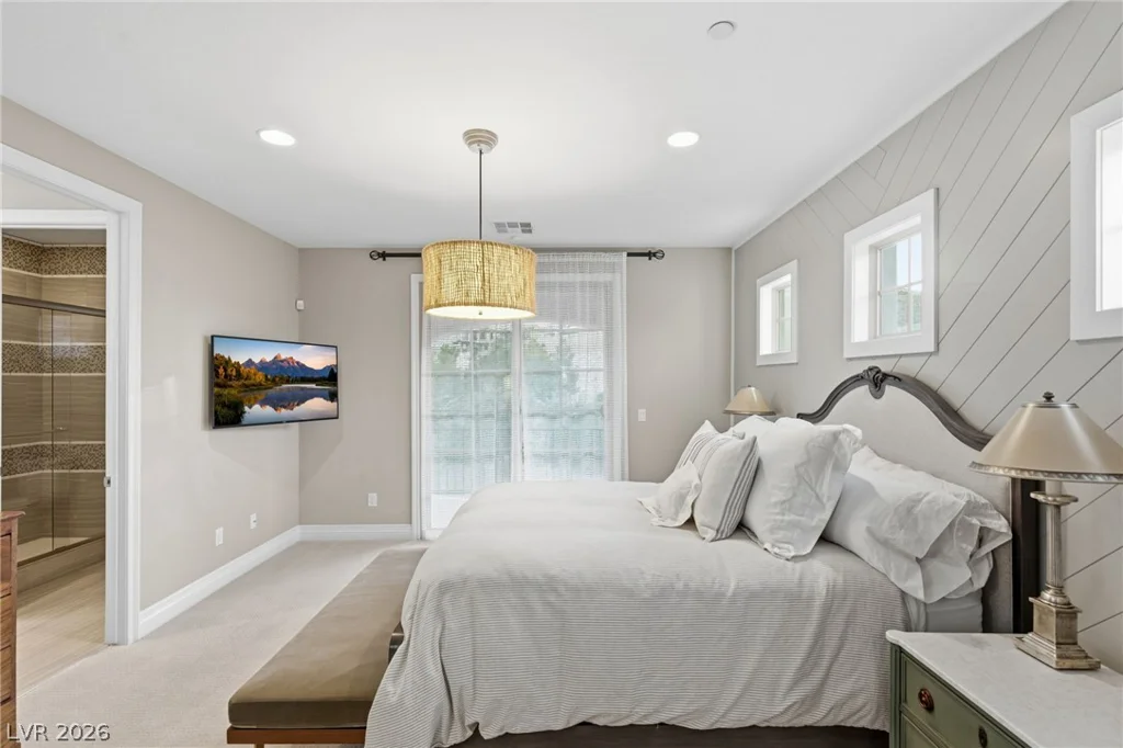 8 Olympia Chase, Las Vegas, NV 89141