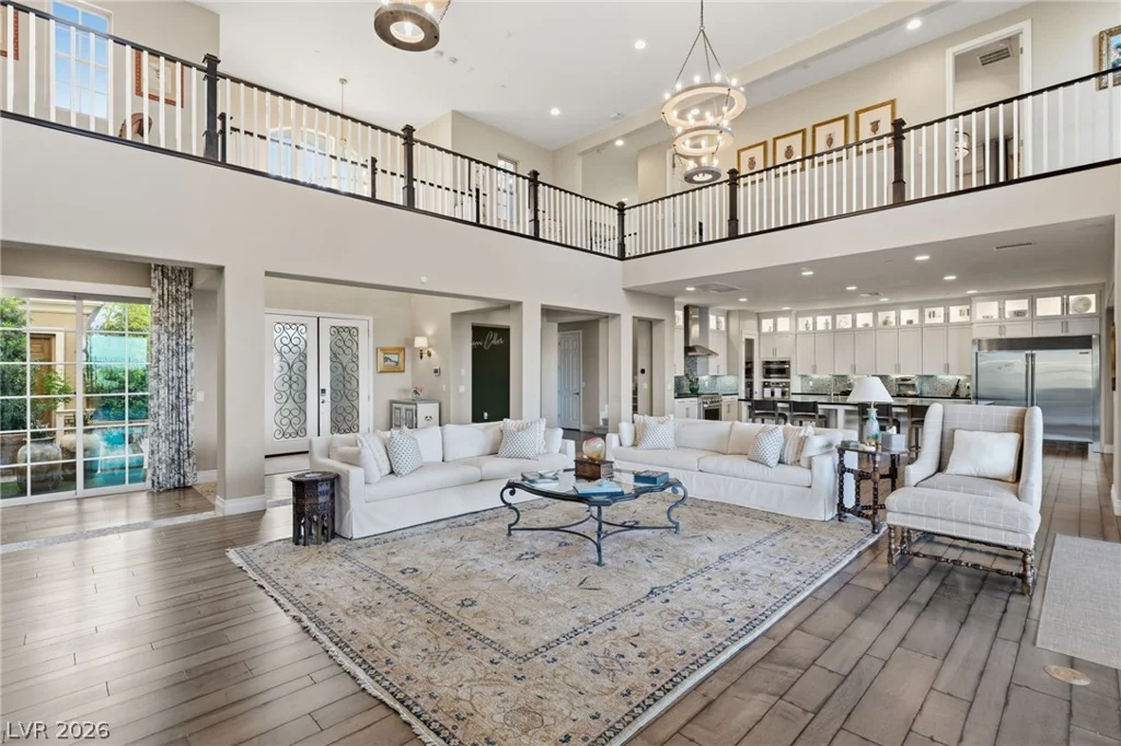 8 Olympia Chase, Las Vegas, NV 89141