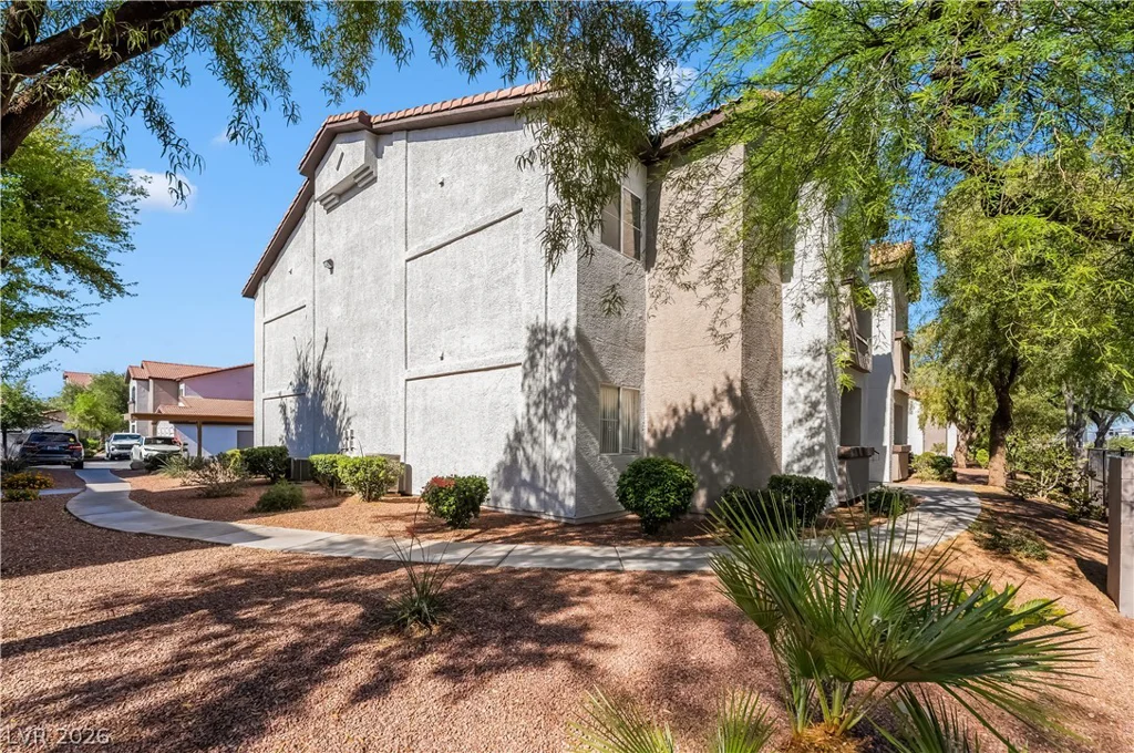 2615 Gary, Las Vegas, NV 89123