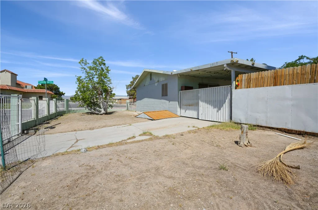 1212 Eleanor, Las Vegas, NV 89106