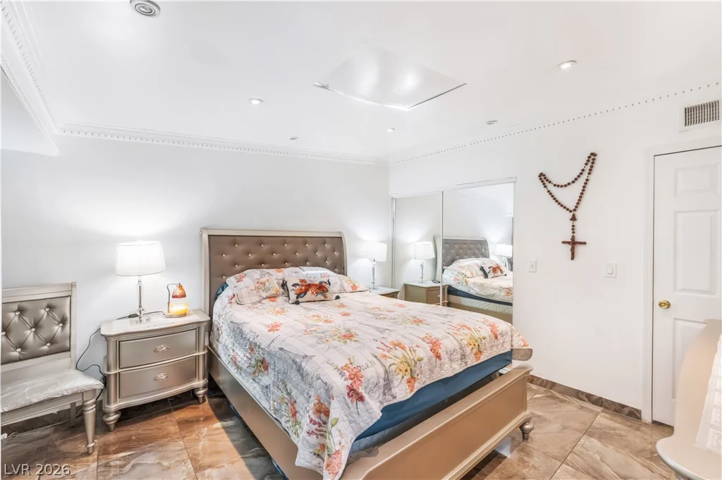 2083 La Vante, Las Vegas, NV 89169