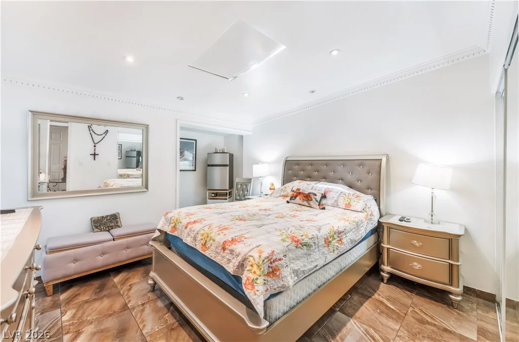2083 La Vante, Las Vegas, NV 89169