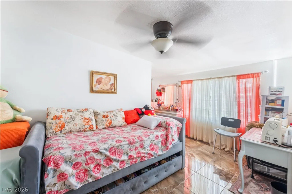 2083 La Vante, Las Vegas, NV 89169