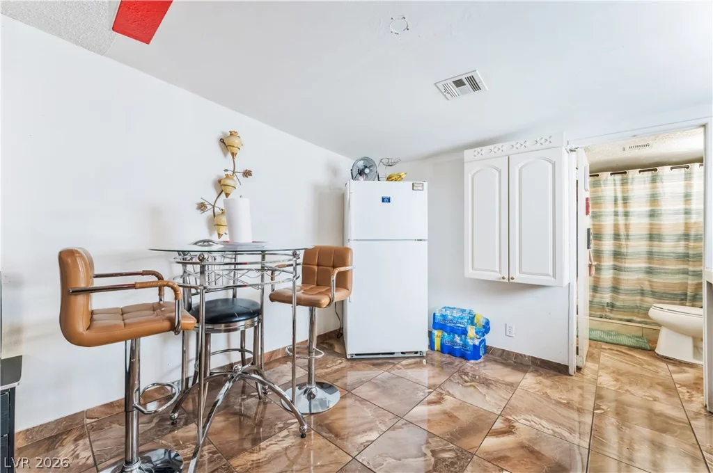 2083 La Vante, Las Vegas, NV 89169