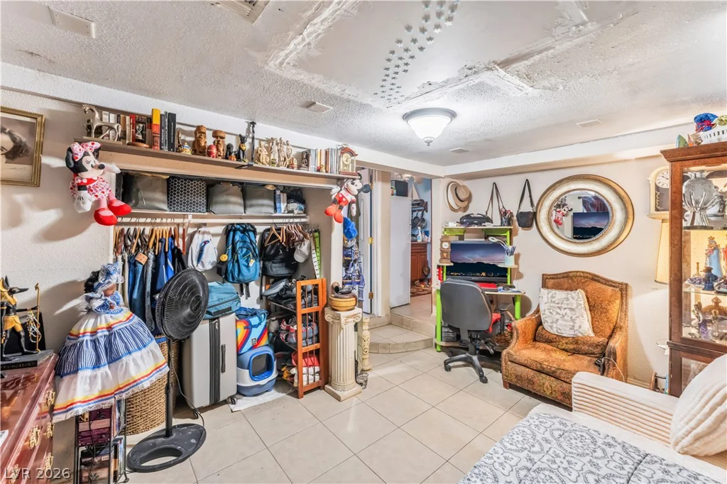 2083 La Vante, Las Vegas, NV 89169