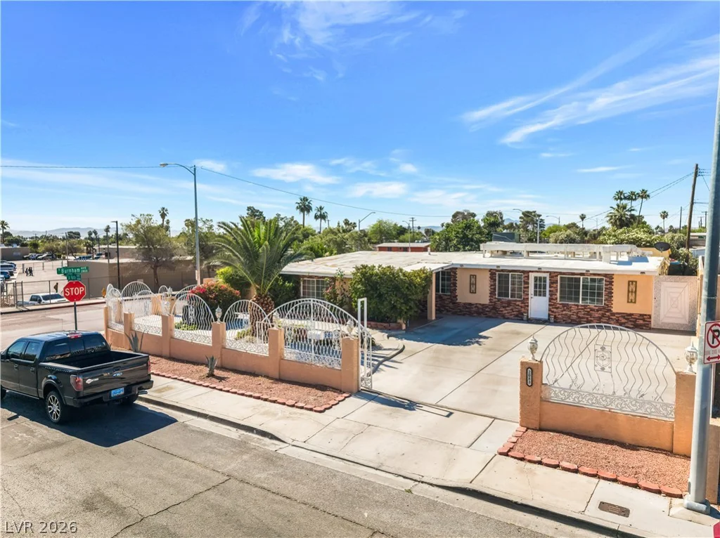 2083 La Vante, Las Vegas, NV 89169