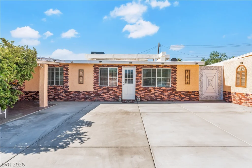 2083 La Vante, Las Vegas, NV 89169