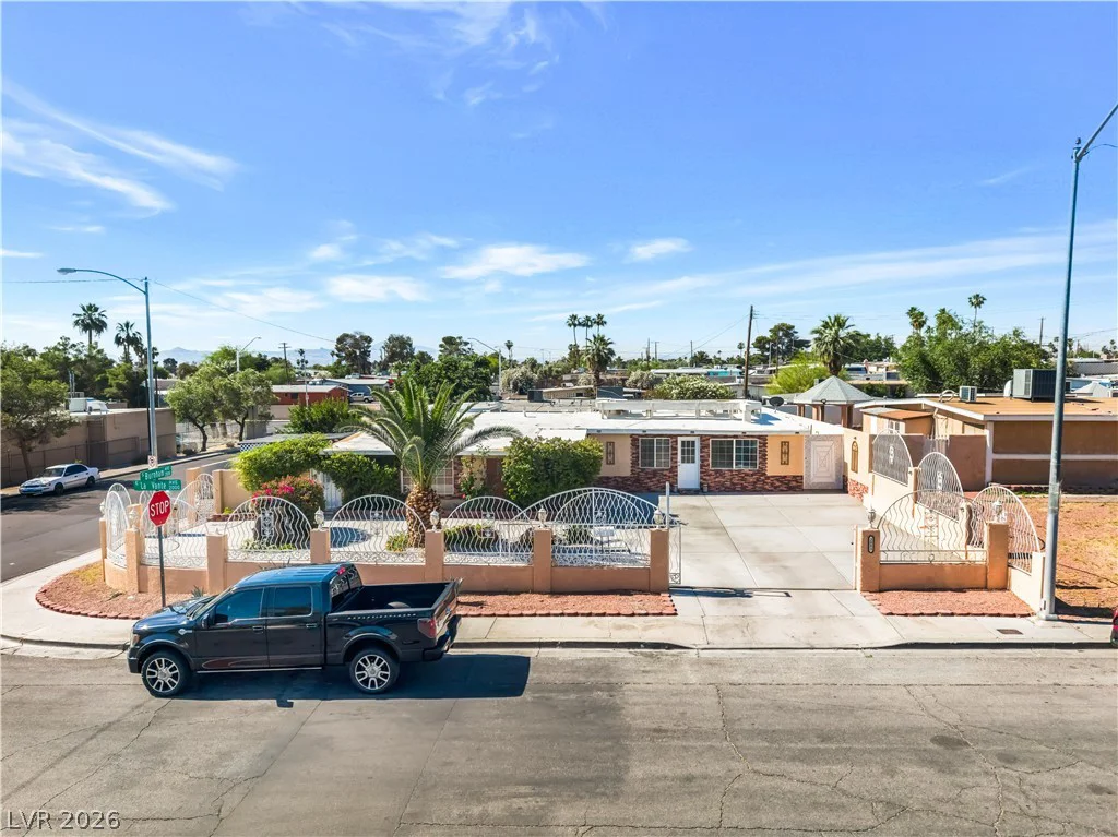 2083 La Vante, Las Vegas, NV 89169