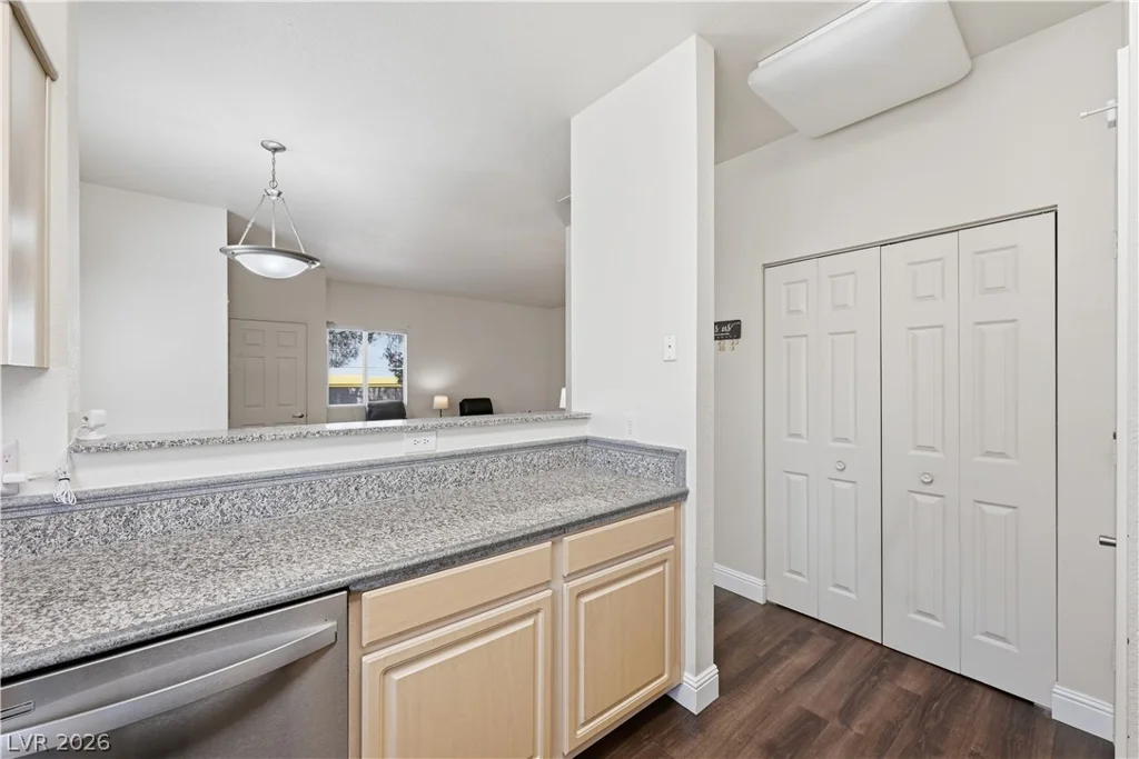 5250 Rainbow, Las Vegas, NV 89118