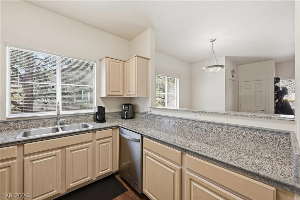 5250 Rainbow, Las Vegas, NV 89118