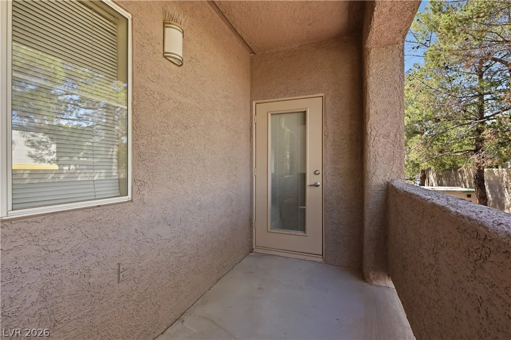 5250 Rainbow, Las Vegas, NV 89118