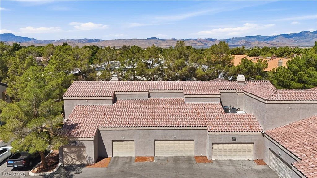 5250 Rainbow, Las Vegas, NV 89118