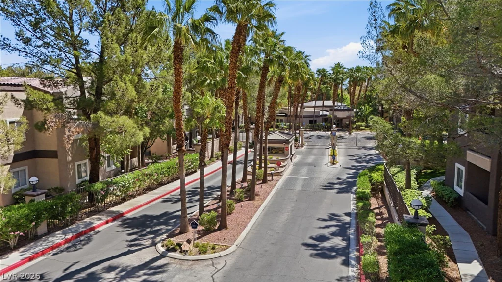 5250 Rainbow, Las Vegas, NV 89118