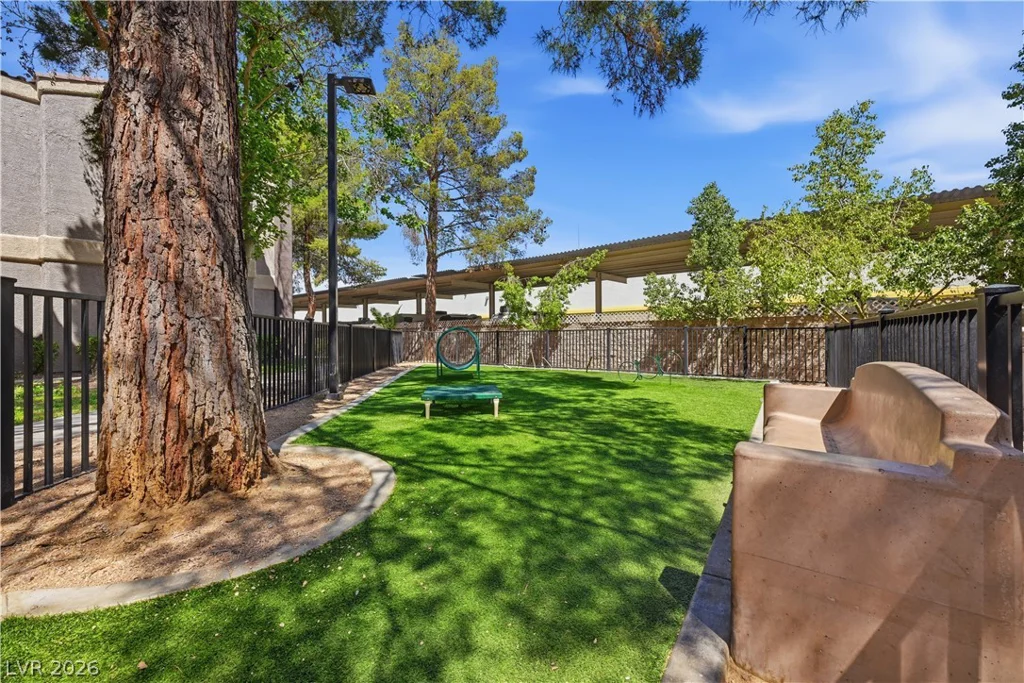 5250 Rainbow, Las Vegas, NV 89118