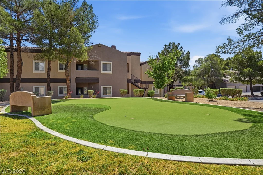 5250 Rainbow, Las Vegas, NV 89118