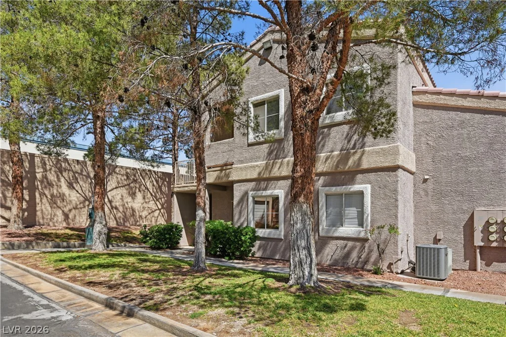 5250 Rainbow, Las Vegas, NV 89118
