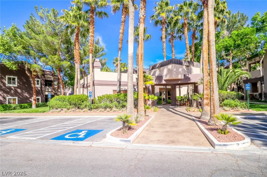 5250 Rainbow, Las Vegas, NV 89118