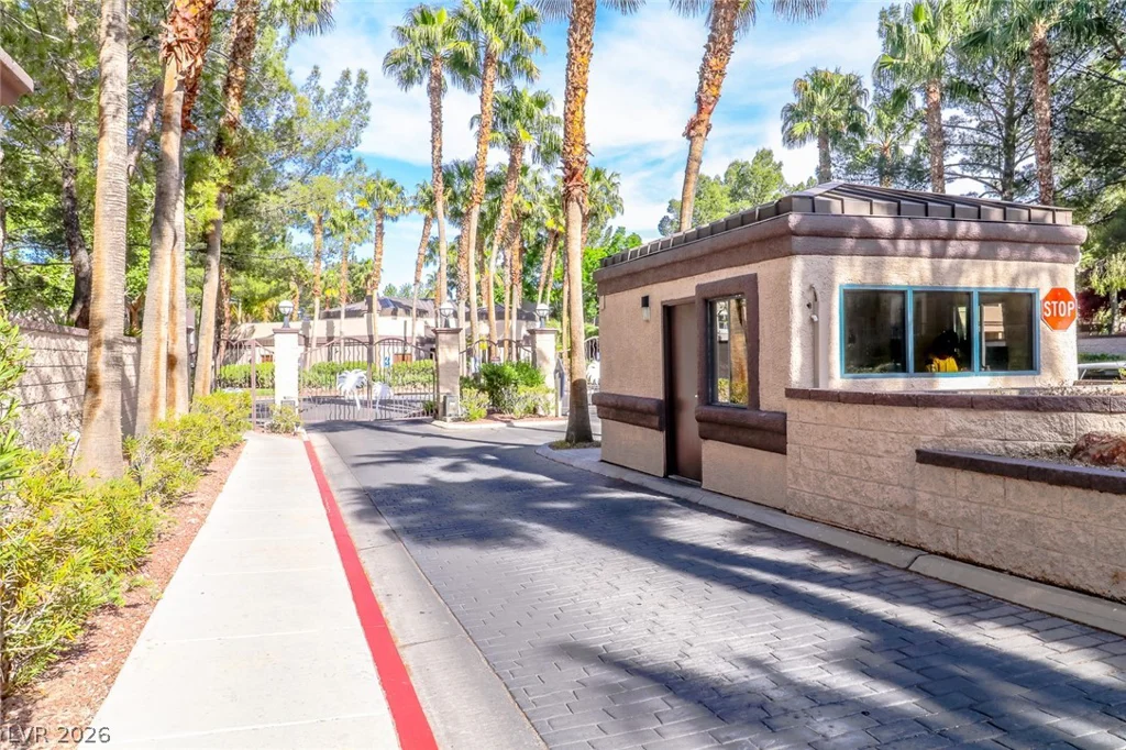 5250 Rainbow, Las Vegas, NV 89118