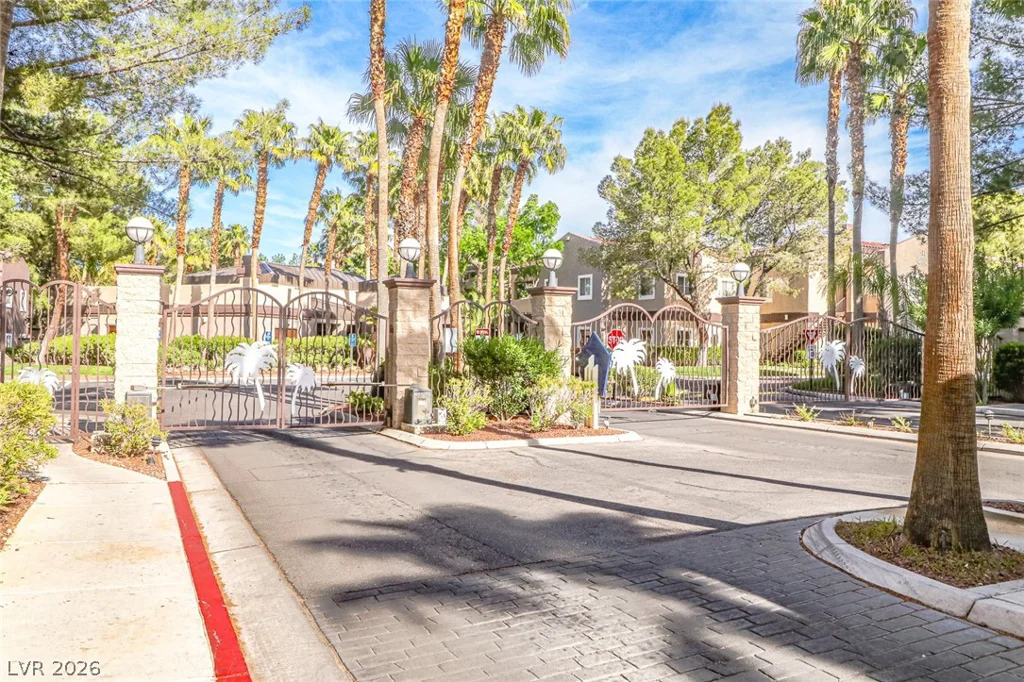 5250 Rainbow, Las Vegas, NV 89118
