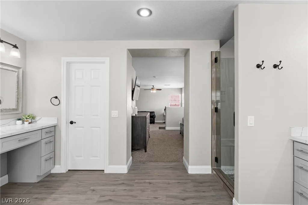 9520 Chalgrove Village, Las Vegas, NV 89145