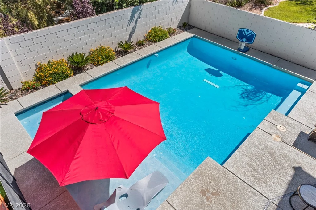 9520 Chalgrove Village, Las Vegas, NV 89145