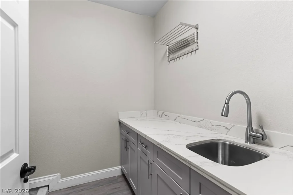 9520 Chalgrove Village, Las Vegas, NV 89145