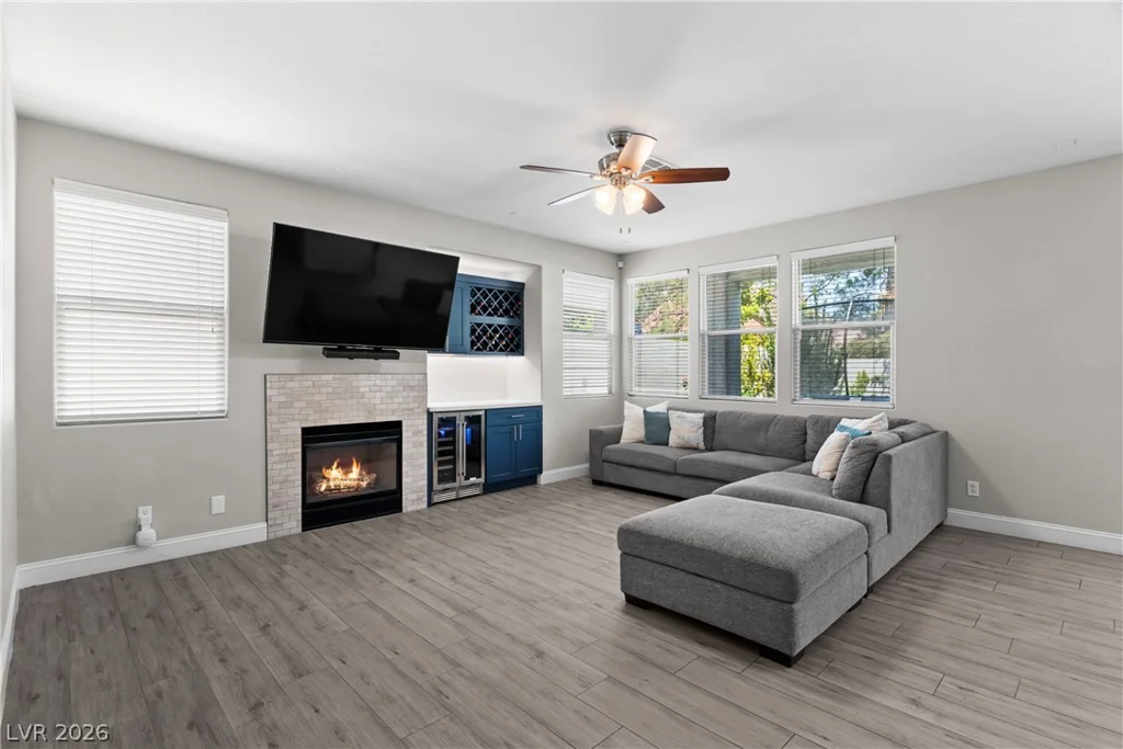 9520 Chalgrove Village, Las Vegas, NV 89145