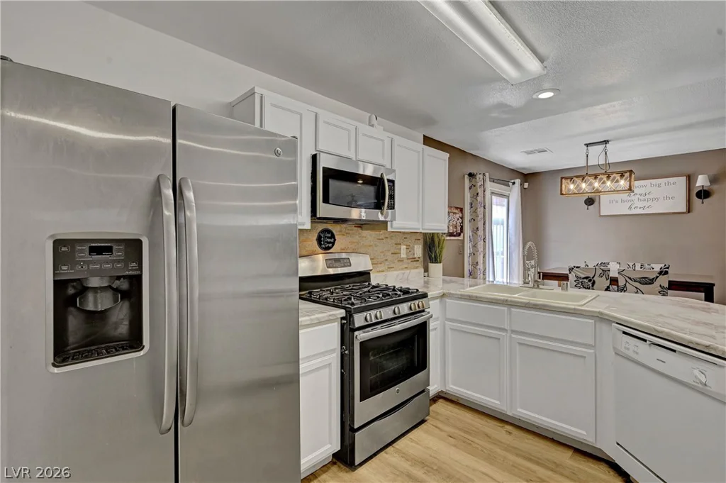 10073 Fragile Fields, Las Vegas, NV 89183