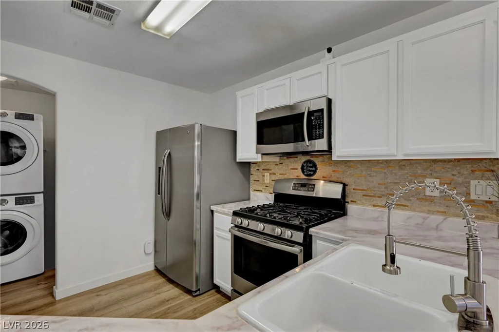 10073 Fragile Fields, Las Vegas, NV 89183