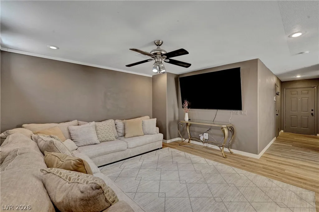 10073 Fragile Fields, Las Vegas, NV 89183