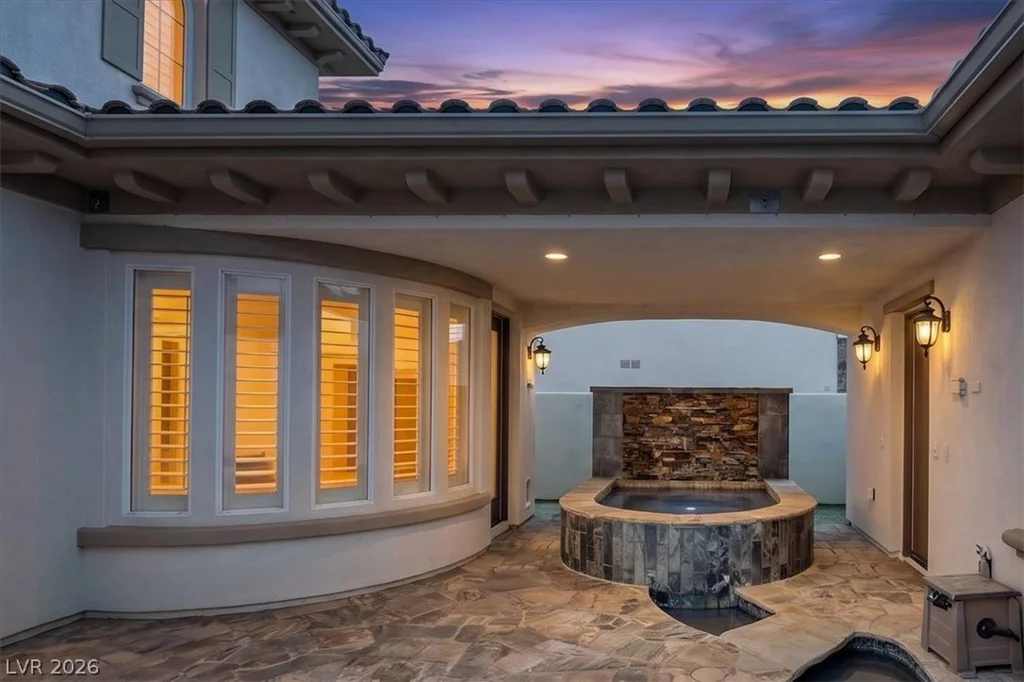 2122 Country Cove, Las Vegas, NV 89135