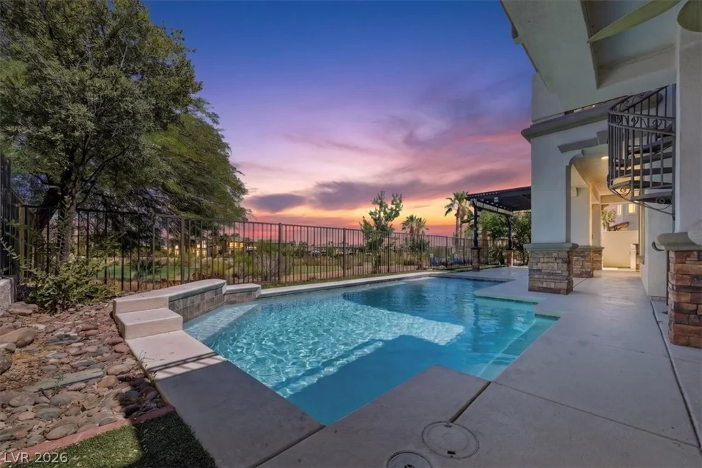 2122 Country Cove, Las Vegas, NV 89135