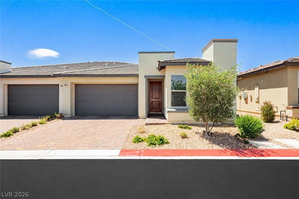 10135 Carmine Clay, Las Vegas, NV 89143