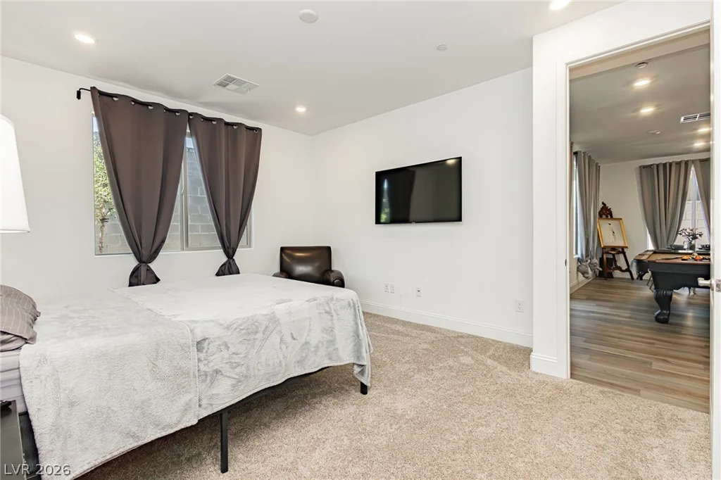10135 Carmine Clay, Las Vegas, NV 89143