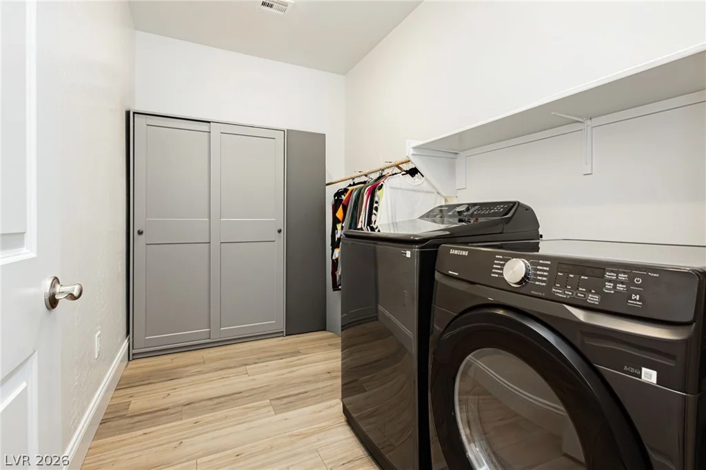 10135 Carmine Clay, Las Vegas, NV 89143