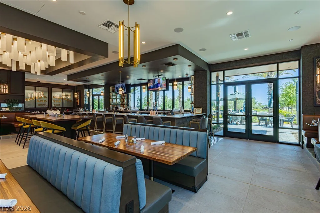 10135 Carmine Clay, Las Vegas, NV 89143