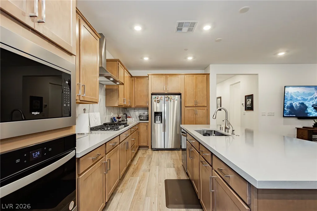 10135 Carmine Clay, Las Vegas, NV 89143
