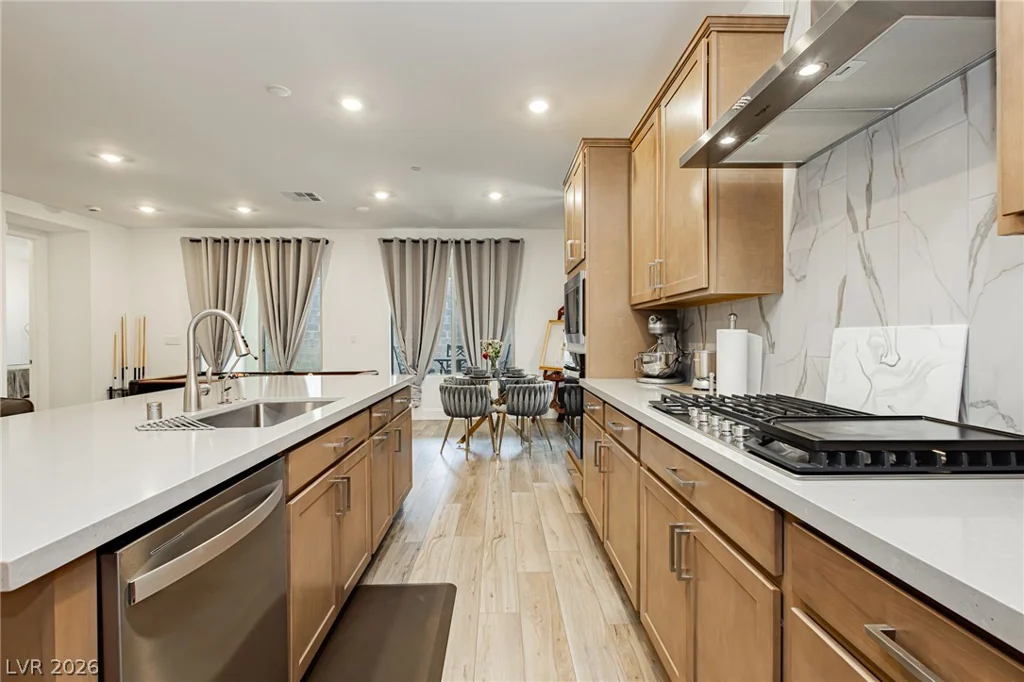 10135 Carmine Clay, Las Vegas, NV 89143