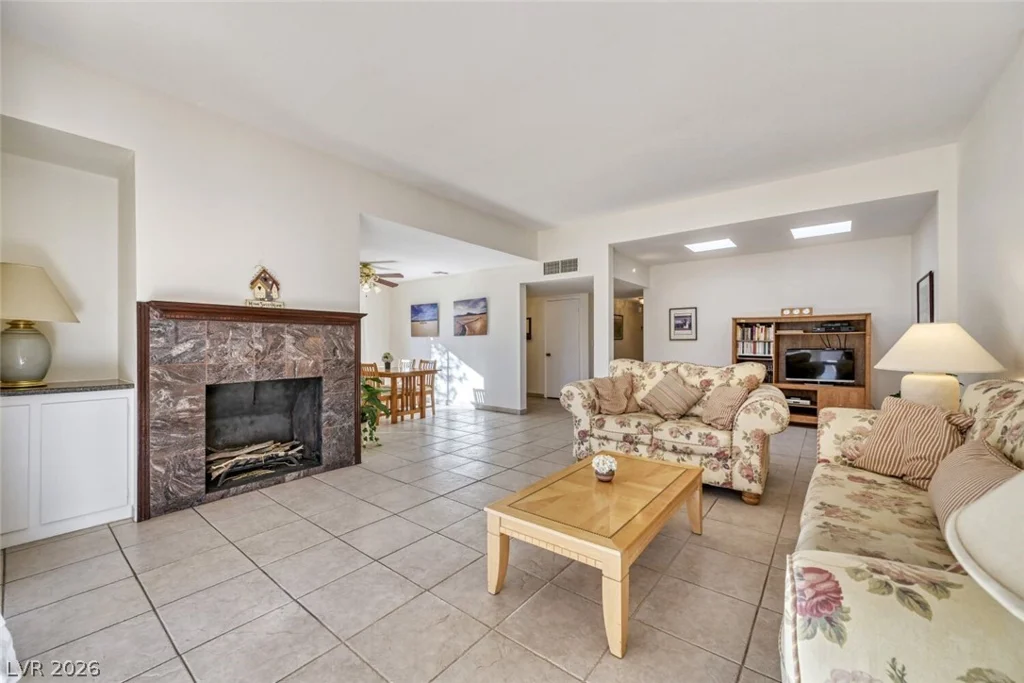 3464 Pino, Las Vegas, NV 89121